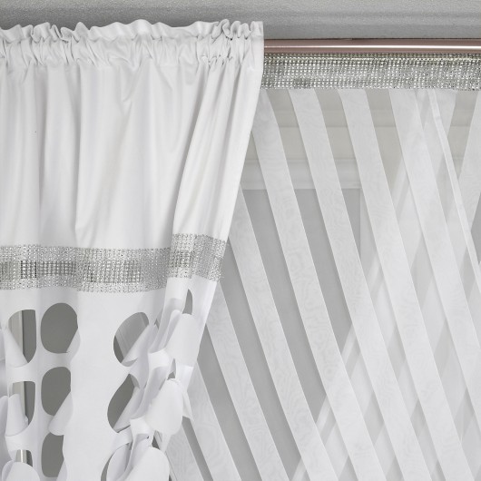 Komplet białych zasłon z panelem i cyrkoniami 300x160cm PEDEIRA - Nie Tylko Firany